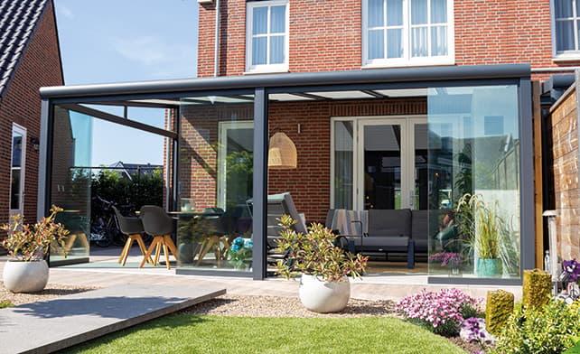 Terrace canopies with modern design from Tuinmaximaal